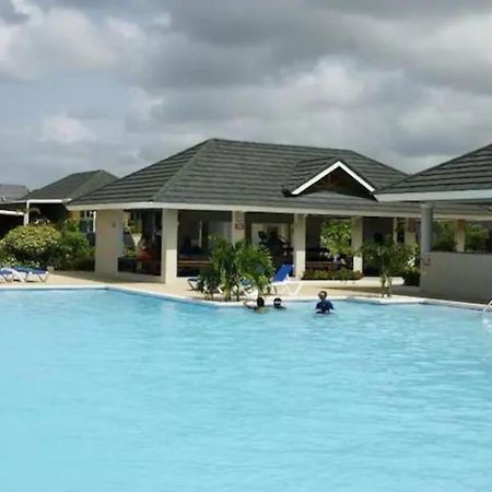 Sunset Palms & Villa Management Ltd Richmond Экстерьер фото